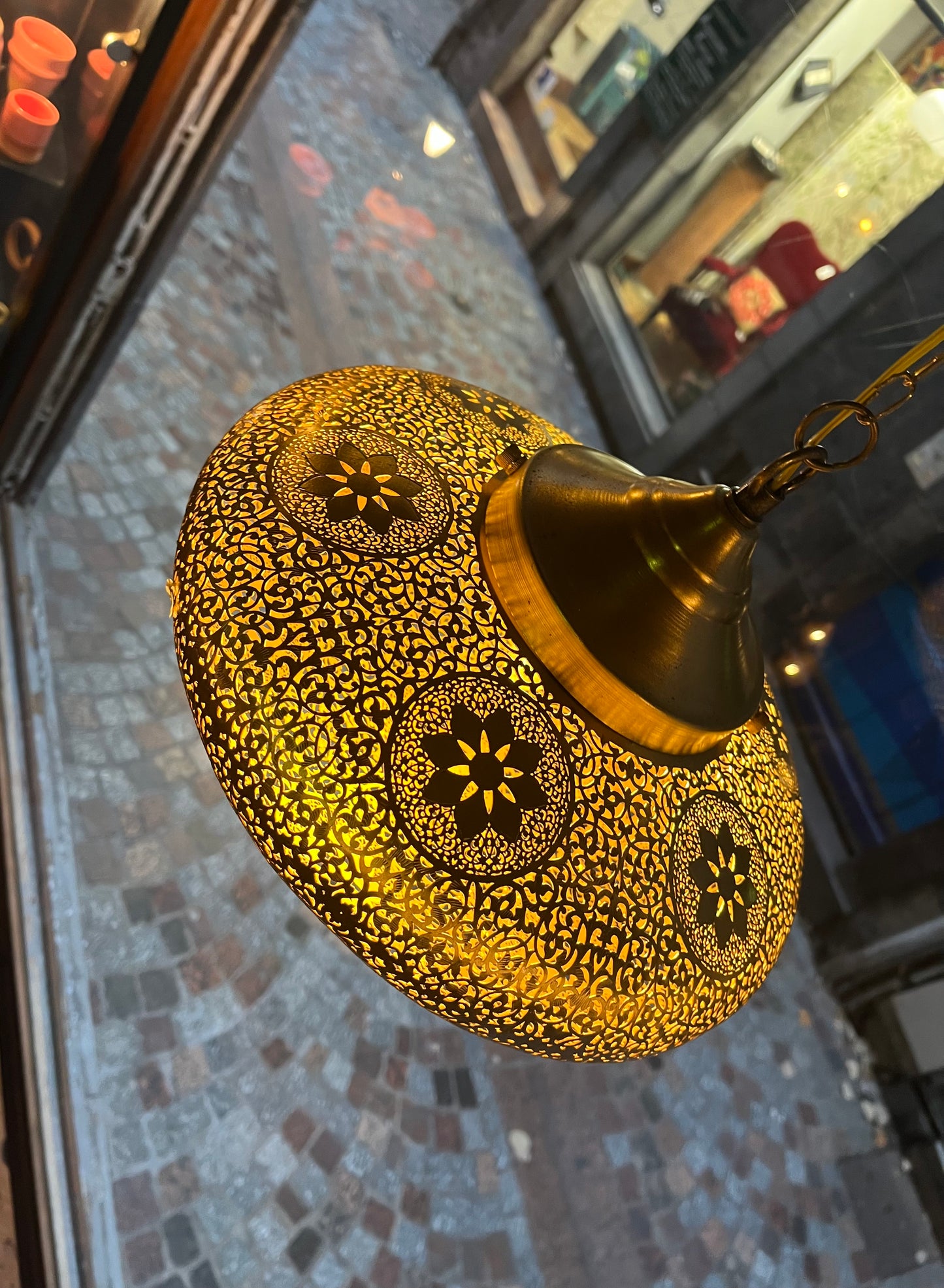 LUMINAIRES SUSPENDUS